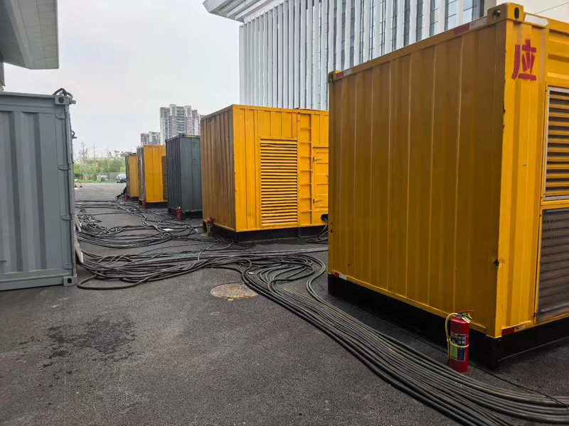 呼和浩特柴油发电机组冬季保养有哪些注意事项?